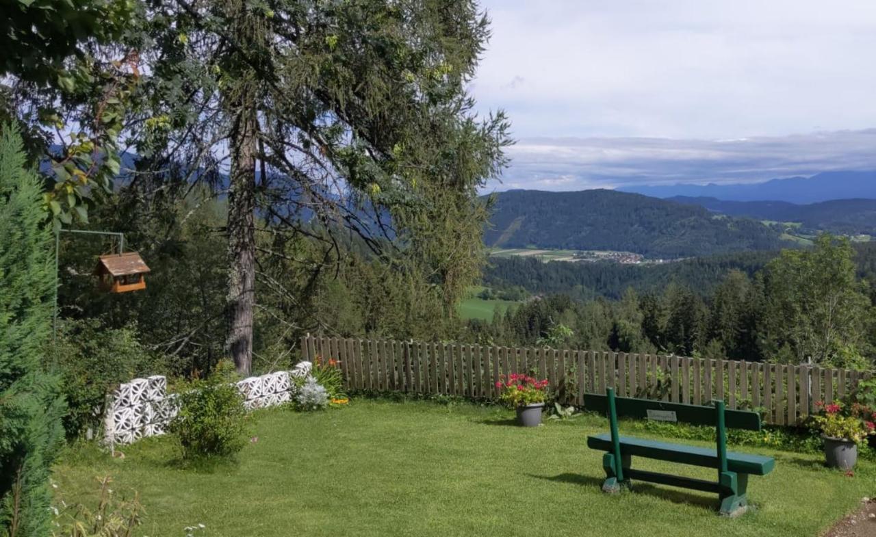 Ferienwohnung Nadine Egger Himmelberg Exterior foto